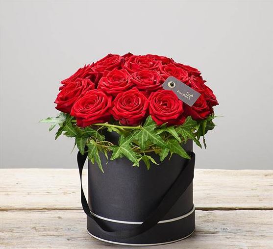 Crimson Rose Hatbox Large